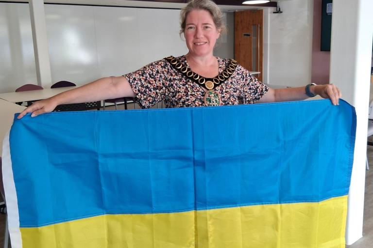 Cllr Flux, Ukraine flag
